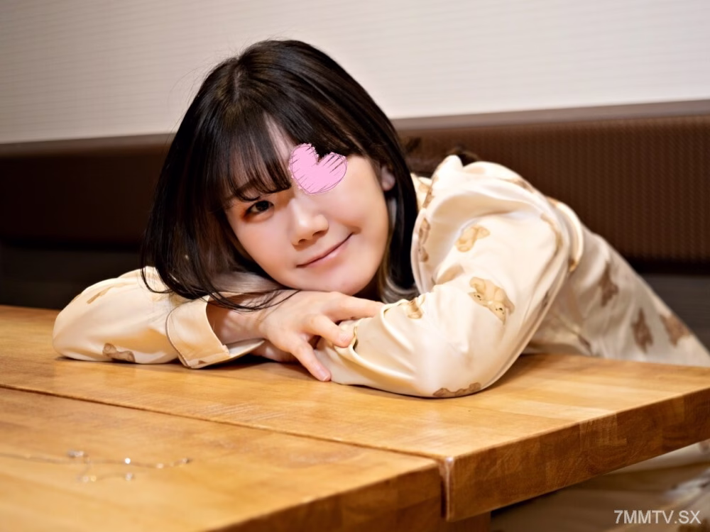 FC2-PPV-3211752 ชุดนอนโอมะ หญิงสาวพบรักแท้ ชุ่มชื้นและยิ้มสดใส