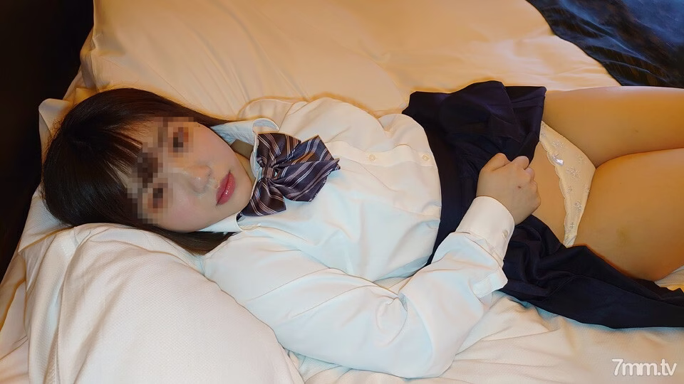 FC2-PPV-1925904 สาวหนีบ้านมั่นใจบุคลิกเด็ด! ช่วยตัวเองแบบดิบๆ ฉีดแตกในแบบ Gonzo