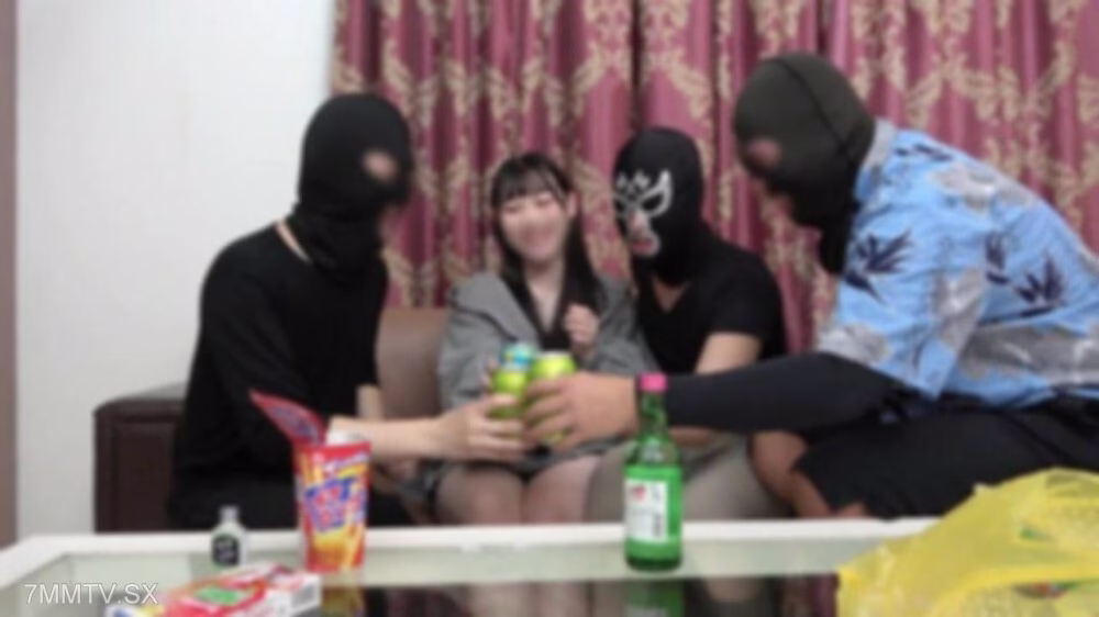 FC2-PPV-4524304 เราเล่นเกมแบบเจอหน้ากันและมีประชุมครอบครัวโดยที่ไม่มีใครดูแลเราได้