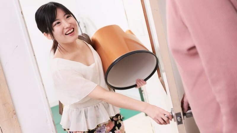 PACOPACOMAMA-092422_709 เอาเก้าอี้มาอวดหน่อย! ฟองสบู่โลชั่นเล่นกับสาวสวยวัยใส