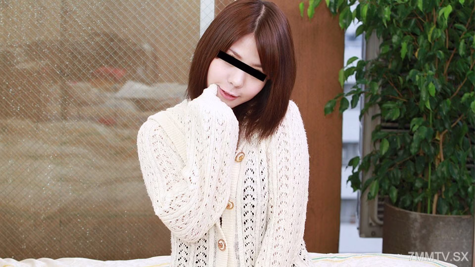112124_01 Nampageat เป็นสาวนักธุรกิจสุดน่ารัก ที่สามารถใช้ชีวิตอยู่บนท้องถนนได้อย่างอิสระ!