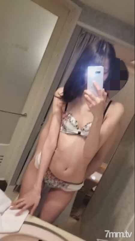 FC2-PPV-1395663 [Uncensored] สาวสูง 172 ซม. หุ่นเพรียว อดีตนางงาม โดนฉีดน้ำเข้าหี 75 นาที