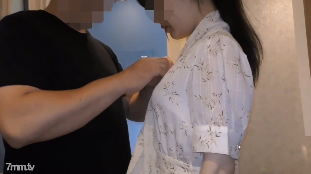 FC2-PPV-1667149 [ถ่ายภาพส่วนตัว / ขายชุด] พนักงานบาร์สาว Bath & toy play
