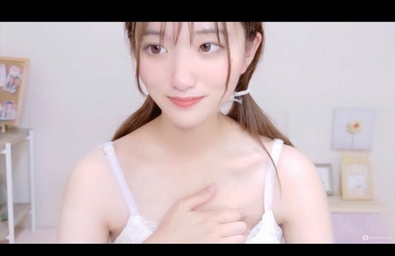 FC2-PPV-4799244 เด็กสาวผิวขาว ผมดำ และดูไร้เดียงสาที่แสดงให้เห็น