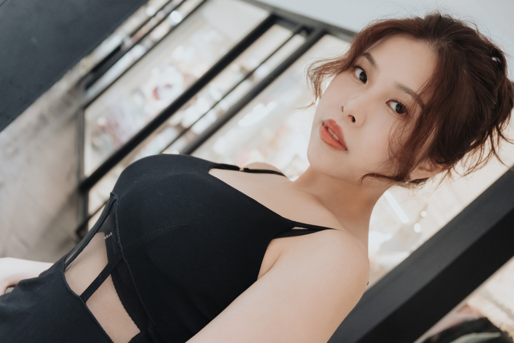 CUS-2584 Angel Films สาวประชาสัมพันธ์โรงแรมวัย 25 ปี ถูกลวนลาม