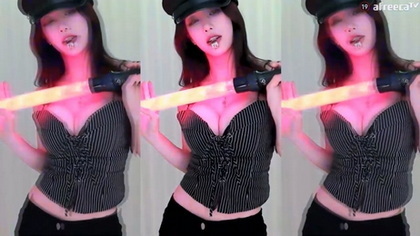 KBJ-23072153 thegie